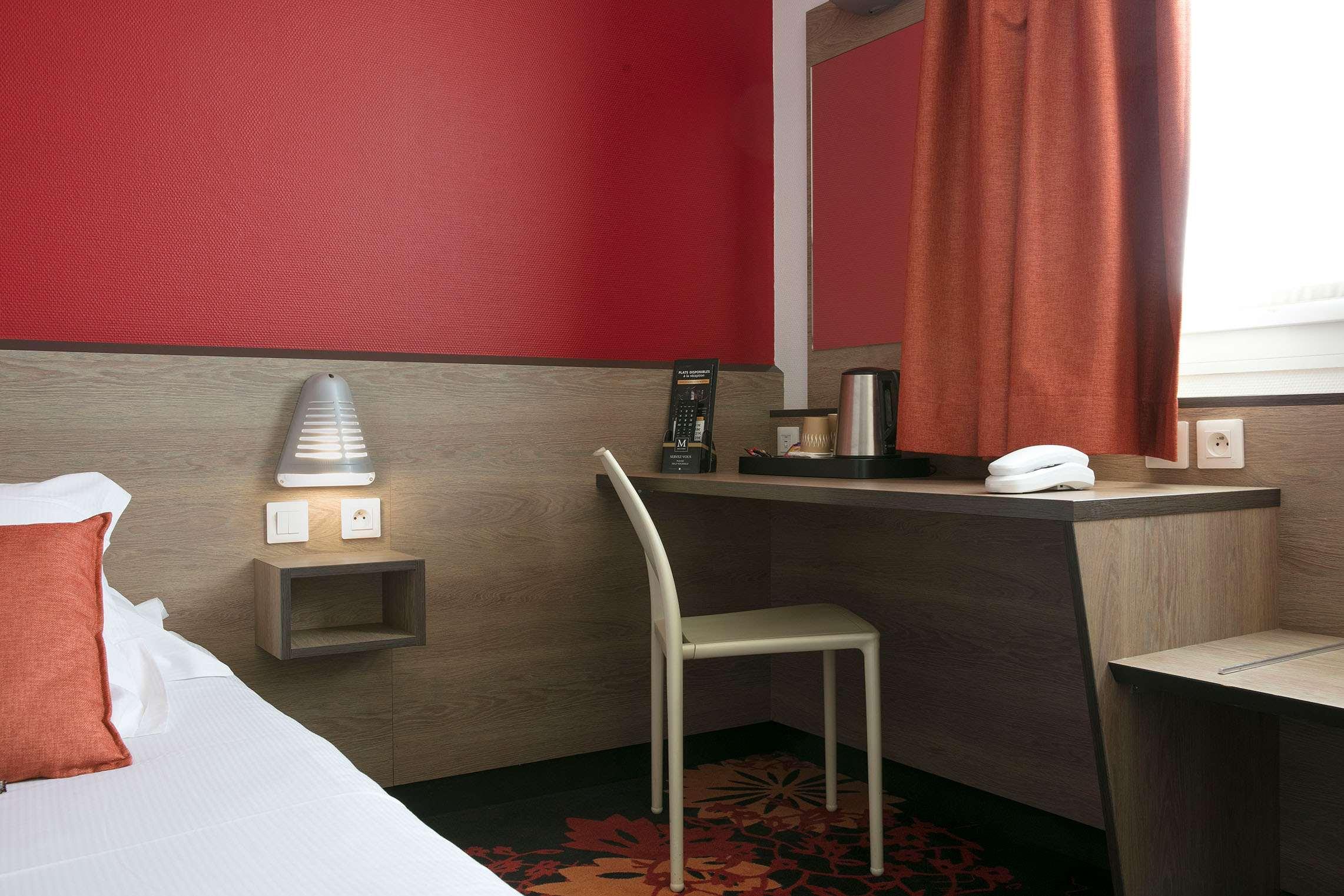 Estaing Hotel 3*