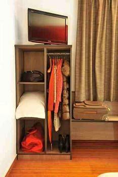 Hotel Estaing 3*